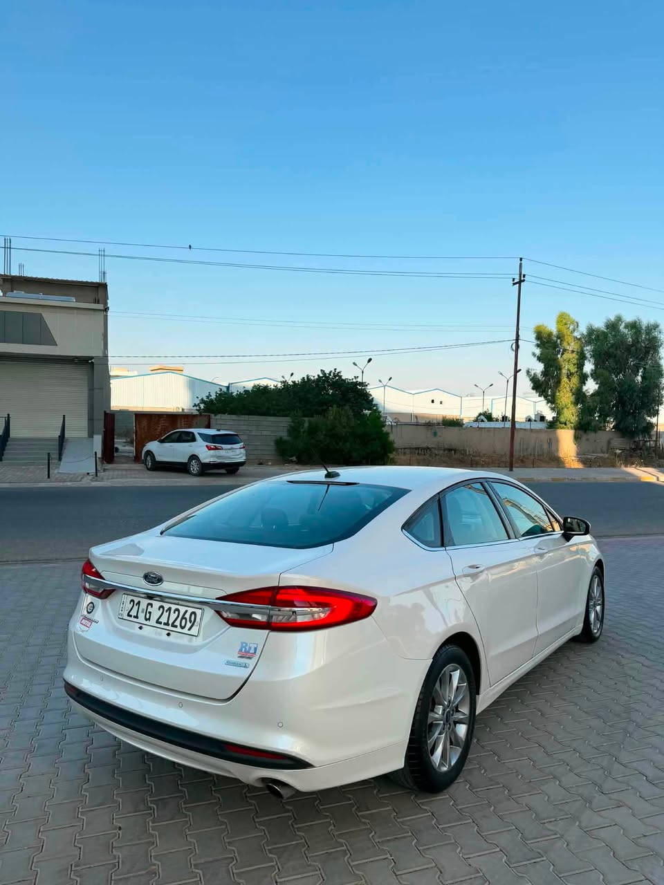 ورد فيوژن موديل 2017محرك ١٥توربو سياره جديد به طعمه شه ريك ماشى ٥٧الف ميل موصفات seشاش جبيره +٣شاش كير ماوس كير محرك كلها شرط مامفتوح بدون بوخاره بدون صوت كلهاشرط سياره مال بيت حادث بس جاملغ سكن صبغ بدون دواخل بجم امامى خلفي كلهل كبس شرط سياره احلى من صوره سنوى جديد تفتر بنزين موجود سياره بسمى شرط تحويل عنوان كركوك سوق ازدى ***********سعرها١٠٦ببيها مجال كلش بسيط

