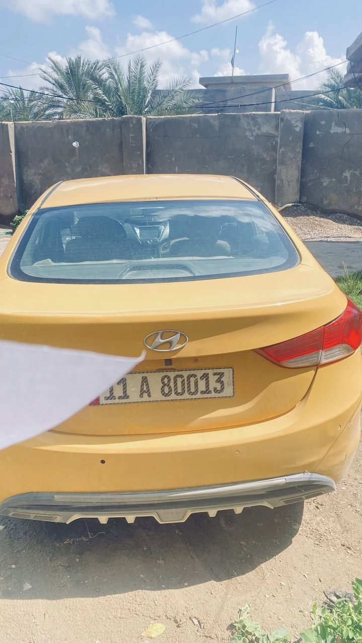 الانتره 2012خليجي سيارة بيه نقوصات بصيطه شاشه وماطور الفتحه  سعر 95 وبيه مجال
وتساب***********
