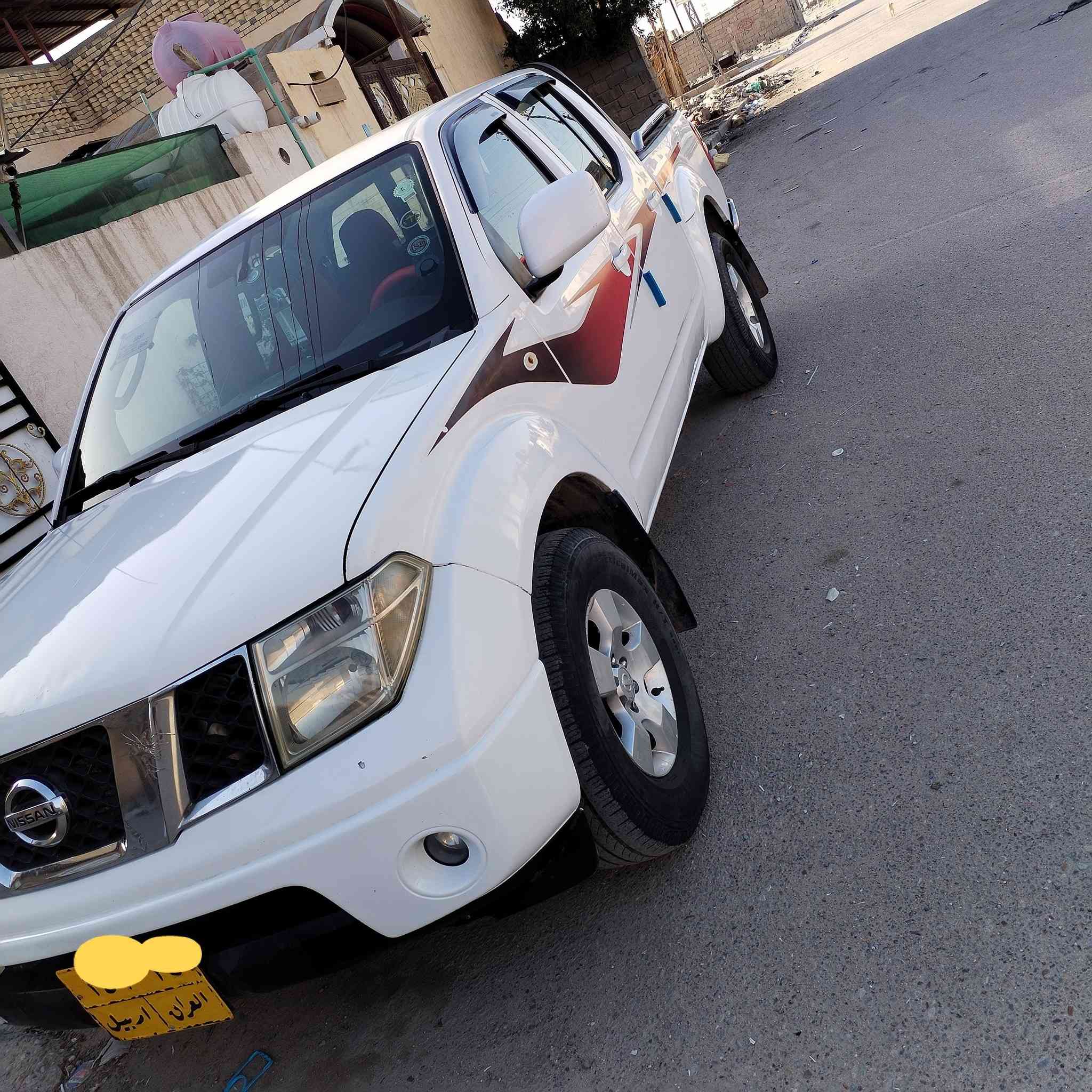 السلام عليكم للبيع او للمراوس 
نيسان فرونتير 2013 كاز بلاد ياباني 
السياره مال جناي وبسمي السنويه منتهيه وجاهزه للتحويل
 فور ويل شغال
 كير عادي 6 نمر مكفول
 مكينه جديده استوني شاد مكفوله شرط الفحص
 عينه وصينيه وبونبرنك جدد
ربل مكينه جديد
 سوبر جديد
باتري جديد
 وراديتر جديد مع ماي اخضر زيتي
كله جديد وكاله بشرط
تدفئه تبريد شغال
كامره تسجيل حوادث وكامره عاديه مال بك
تخم تاير 80%
حداديه 80%
متعوب عليه حيل وجاهزه
اي جطل مابيه كله على لبلاد
والعينه  كلشي طافي بيه ماكو كلوب معلك او مشتعل
السعر  110$
ملاحظه السياره مكفوله مابيه اي حادث بس بيه تلحيظات تلكيط بسيط مال رصعات وخياس بسيط والتصوير موجود
العنوان البصره المعقل
متوفر اتصال اواتساب
***********
***********
