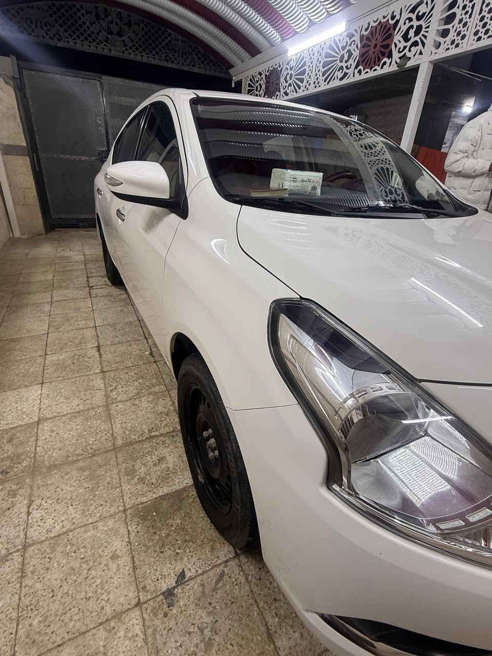 الفئة: فول كامل / Super Saloon مصري

كفالة عامة 

الدفع: أمامي (FWD)  ￼

 • عدد الأسطوانات: 4  ￼

 • القوة الحصانية: حوالي 108–118 حصان (الأعلى في الفئات الكبيرة)  ￼

 • العزم: حوالي 134–149 نيوتن·متر  ￼

 • ناقل الحركة: أوتوماتيك (CVT أو 4 سرعات) حسب الفئة  ￼

 • السرعة القصوى: ~220 كم/س  ￼

 • استهلاك الوقود: اقتصادي (~6–7 لتر/100 كم)  

السعر : 128 بيها مجال بسيط جداً

العنوان : البصرة /شط العرب

رقم الهاتف : ***********

غير متواجد على فيس بوك
