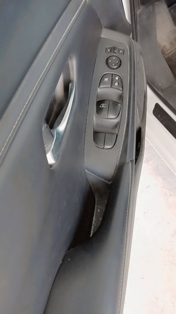 نيسان سنترى وارد امريكي ابيض بدون رقم موديل 23 بيه بنيد فقط

135 ورقه


**إذا كنت صاحب هذا الإعلان وتريد حذفه لأي سبب، رجاءا أرسل رسالة إلى الدعم الفني**