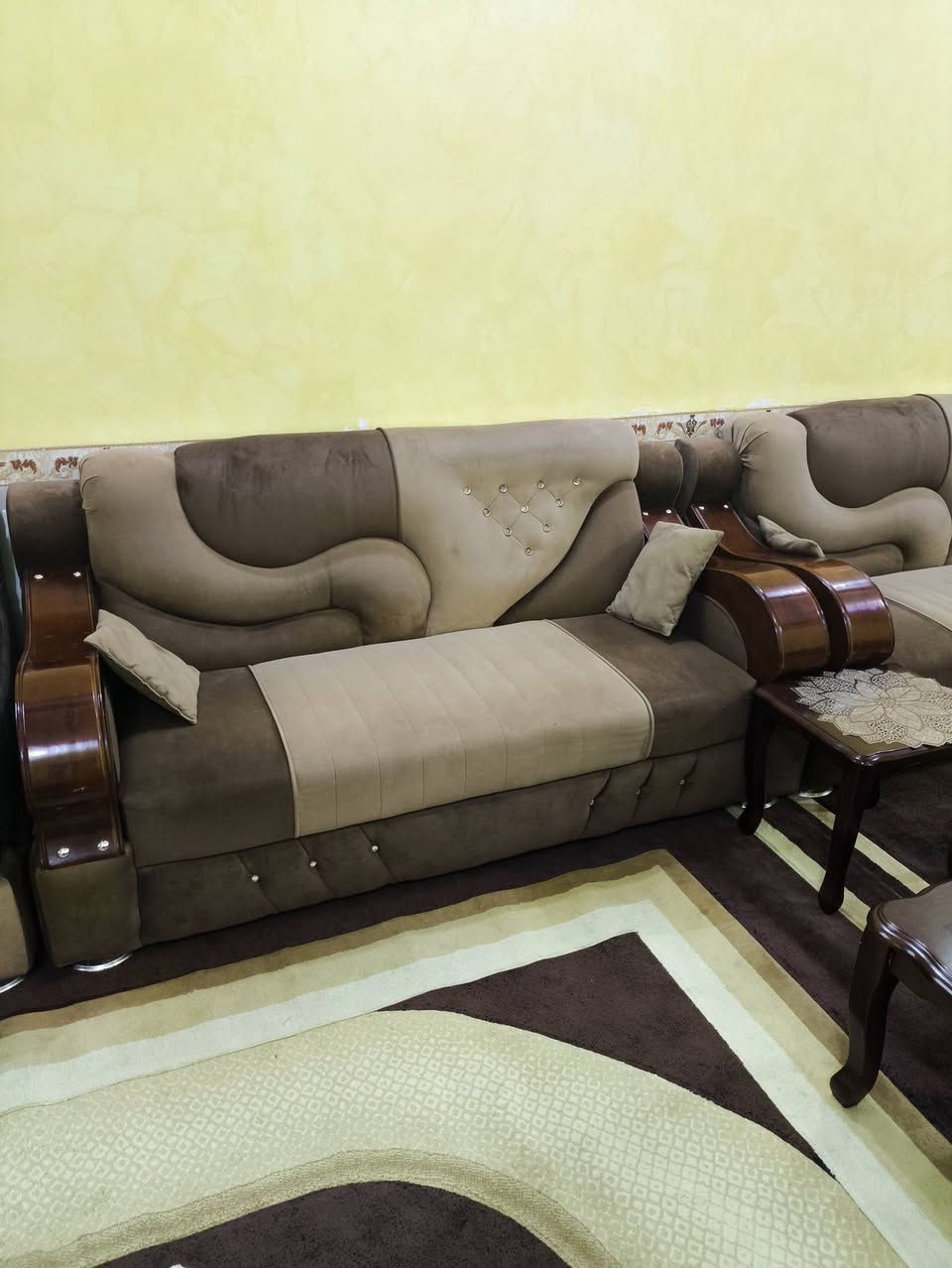 السلام عليكم
تخمين قنفات للبيع تركي ثقيل عدد 10 قطع خشب صاج نضيف مثل ما موضح بالصور مع طبلات عدد 5 صاج ايضا
السعر 950 الف و بيه مجال إن شاء الله
العنوان الغراف/ حي الحريه 
للاستفسار اكثر مراسلة الصفحه.


**إذا كنت صاحب هذا الإعلان وتريد حذفه لأي سبب، رجاءا أرسل رسالة إلى الدعم الفني**