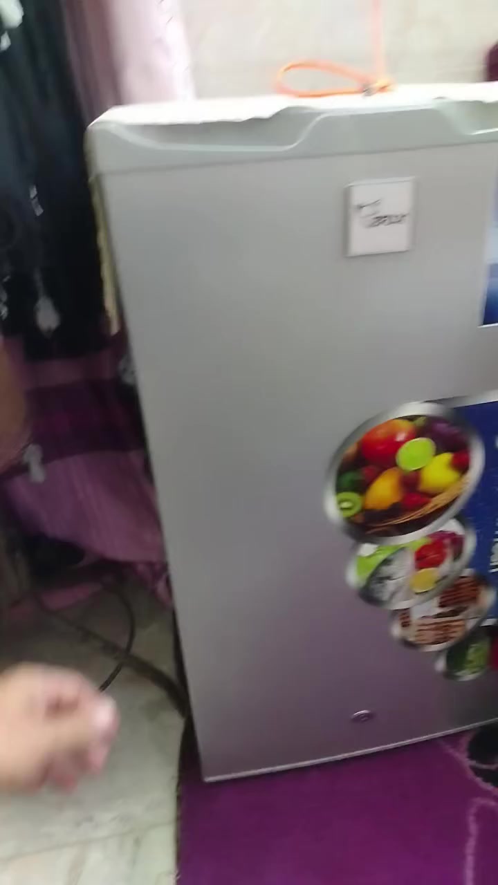 ثلاجة للبيع مستخدمه شهر السعر ١٠٠ وبيها مجال


**إذا كنت صاحب هذا الإعلان وتريد حذفه لأي سبب، رجاءا أرسل رسالة إلى الدعم الفني**