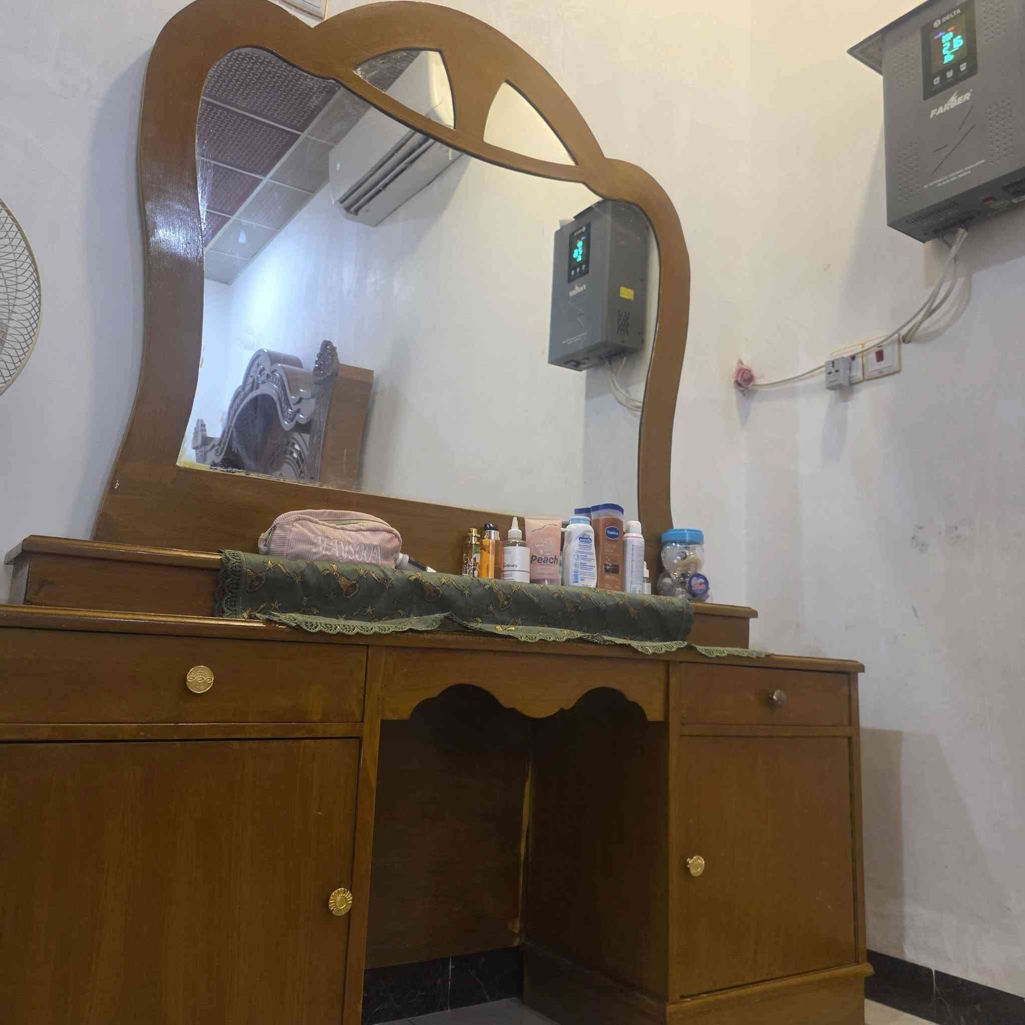 غرفه اللبيع
***********
