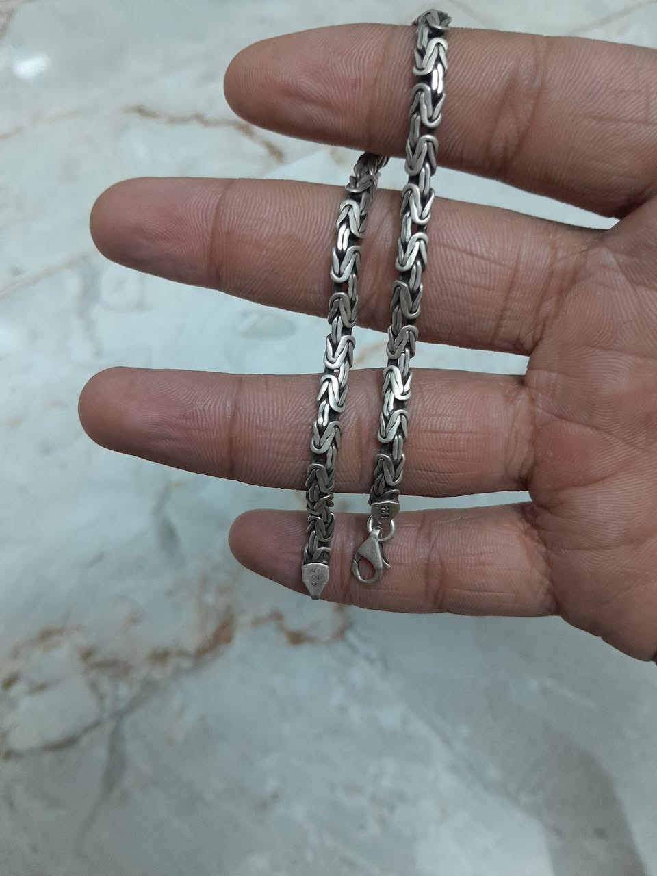 سوار فضه فرعوني نضيف 12 اغرام السعر 60 الاستفسار واتساب ***********
