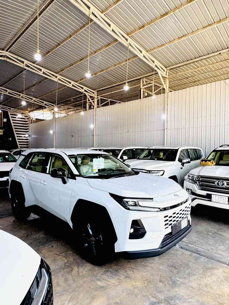 👑🔥 مجموعة الملك لتجارة السيارات الحديثة🔥 👑

                     🔥‼️ وصل حديثاً ‼️🔥�
🚗 تويوتا راف فور 2026 XLE فورويل (قمارة حديد)

 أسعار نار البيع نقدا واسعار Vip منافسه ومرقم بغداد💥

💸 البيع نقداً فقط
▫️ محرك 2.5 لتر 4 سلندر اقتصادي وقوي�▫️ نظام دفع رباعي (AWD)�▫️ شاشة وسطية كبيرة مع Apple CarPlay & Android�▫️ شاشة معلومات للسائق�▫️ تشغيل بصمة ودخول ذكي�▫️ تشغيل عن بُعد للمحرك�▫️ كاميرا خلفية وحساسات أمامية وخلفية�▫️ مثبت سرعة ذكي�▫️ شاحن لاسلكي�▫️ مصابيح LED أمامية وخلفية�▫️ جنوط رياضية 18 إنج�▫️ نظام الثبات الإلكتروني ومنع الانزلاق�▫️ مراقبة النقطة العمياء�▫️ 7 وسائد هوائية�▫️ رحابة ومساحة مثالية للعائلة والسفر
‼️‼️‼️‼️‼️‼️‼️‼️‼️‼️‼️‼️‼️‼️‼️‼️

🛡️ ضمان تويوتا العراق: �▫️ ضمان البطارية لمدة 8 سنوات�▫️ ضمان الكير والمحرك لمدة 3 سنوات أو 100,000 
🎁 عرض خاص وحصري�▫️ ضمان إضافي سنتين أو 40,000 كم�▫️ 8 تبديلات دهن مجانية�▫️ 8 فلاتر مجانية

الاسفسار الاتصال ع الارقام التاليه 

☎️*********** 

‭☎️***********‬

🔥 الكمية محدودة… اغتنم الفرصة الآن 🔥
📍 مجموعة الملك لتجارة السيارات الحديثة�📞 للحجز والاستفسار راسل الصفحة
👑 مجموعة الملك… ع
