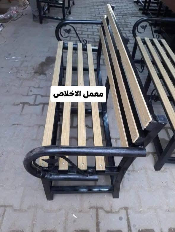 متوفر لدينا تجهيزات للمعاهد و المدارس الأهليه بكميات كثيره ب الاسعار الجمله للتواصل على الرقم *********** أكو مجال بسيط للشراي
١) رحلة تفرين ٣٣ ألف(عرض متر إرتفاع ٧٠+ المقعد ٣٨ ) الخشب Ndf ١٧ ملم تركي الحديد ملم وربع ثقيل. 
٢) رحلة نفر ٢٤ ألف. 
٣) ستول جامعي ٢٤ ألف. 
٤) سبورات ٢٤٠×١٢٠ السعر ١٠٠ الف. 
٥) مسطبة بدون يدة ١٠٠ ألف. 
٦) مسطبة قياس ١٥٠ سنتيم ١١٠
فاترينا حديد ثقيل
إرتفاع ١٩٠
عرض ٨٠ سنتم
العمق ٣٠
السعر ٧٥ الف. 
عنوان بغداد معمل الاخلاص متوفر توصيل.
