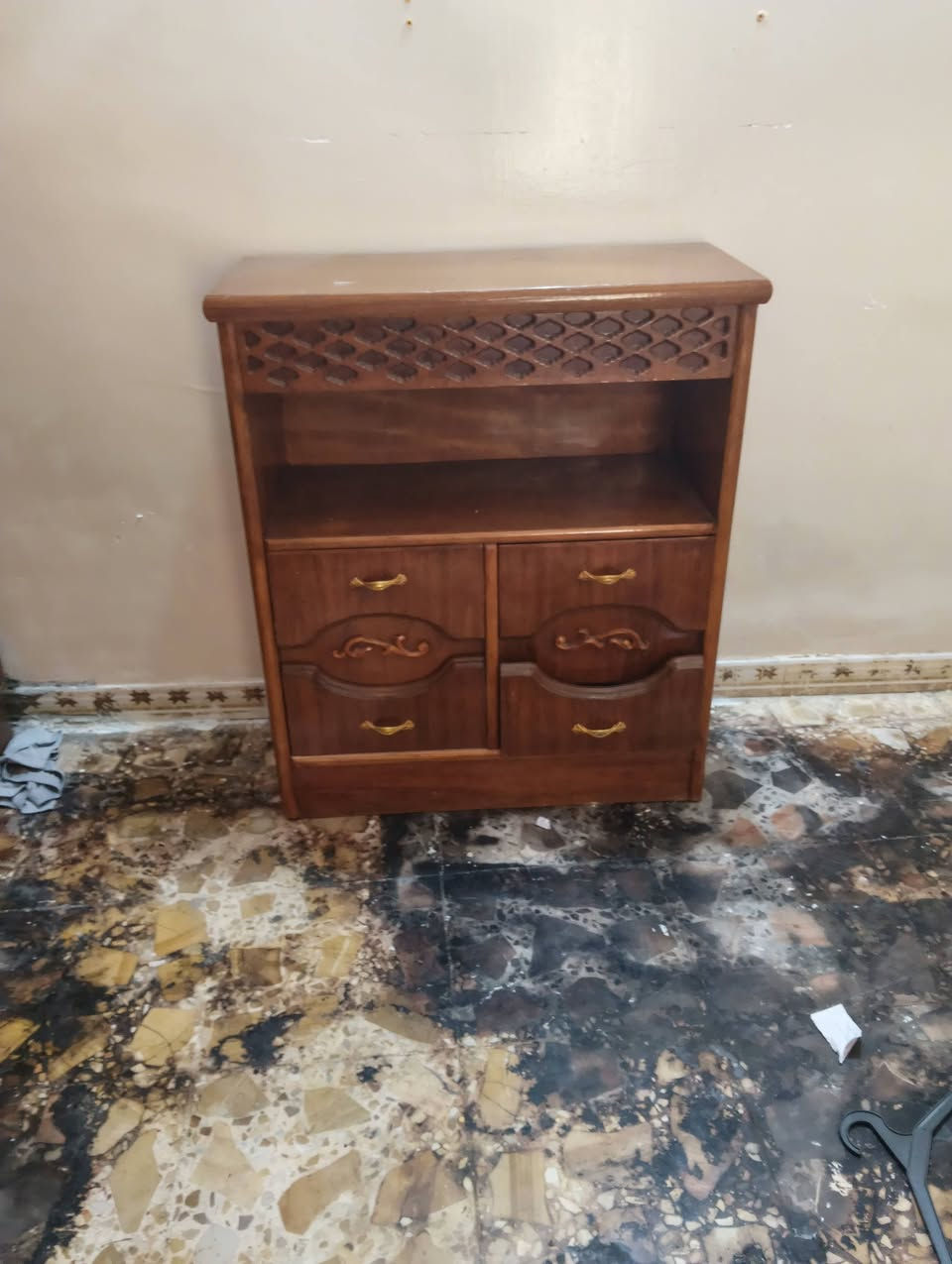 غرفة صاج عراقي احطاطه طبيعي السعر 400 وبيه مجال بسيط اتصال علا الرقم/***********/***********/ مكان فلوجه
