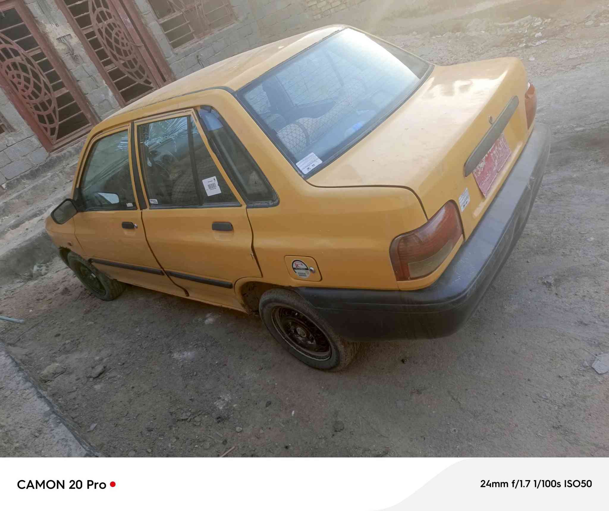 السلام عليكم سايبه للبيع كير مكينه خير من الله حداديه 60/100 سياره يراديه ترتيب بسيط سعرر 6اوراق بيها مجالي مكاني حله نادر ***********
