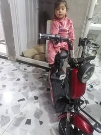 بايسكل شحن للبيع السعر ١٨٠ بيه مجال ٠٧٧١٥١٣٣٠٧٥