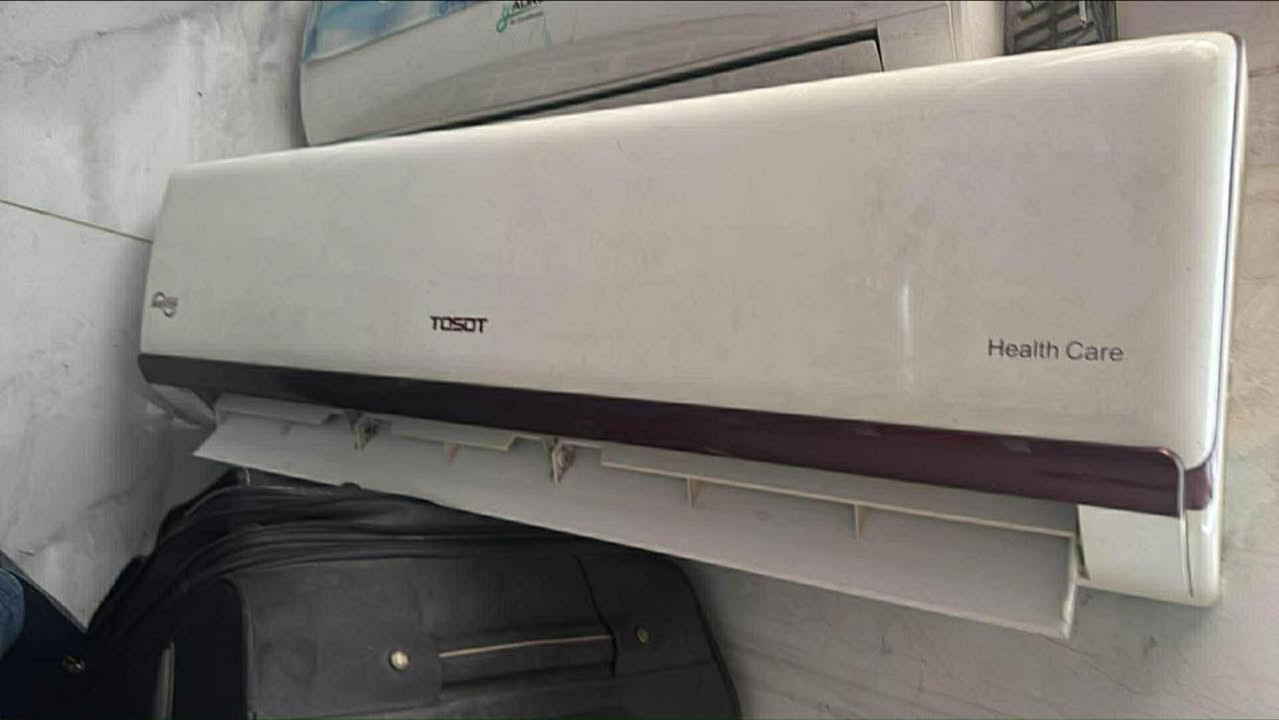 عندي سبلتين للبيع واحد طن ونص توسوت انفيرتر ب ٣٠٠ الف والثاني طنين نوع ويستن هاوس ب ٢٥٠ الف 
السبالت شغالات ونظيفات وكاملات مكاني بغداد حي الجامعة 
***********
