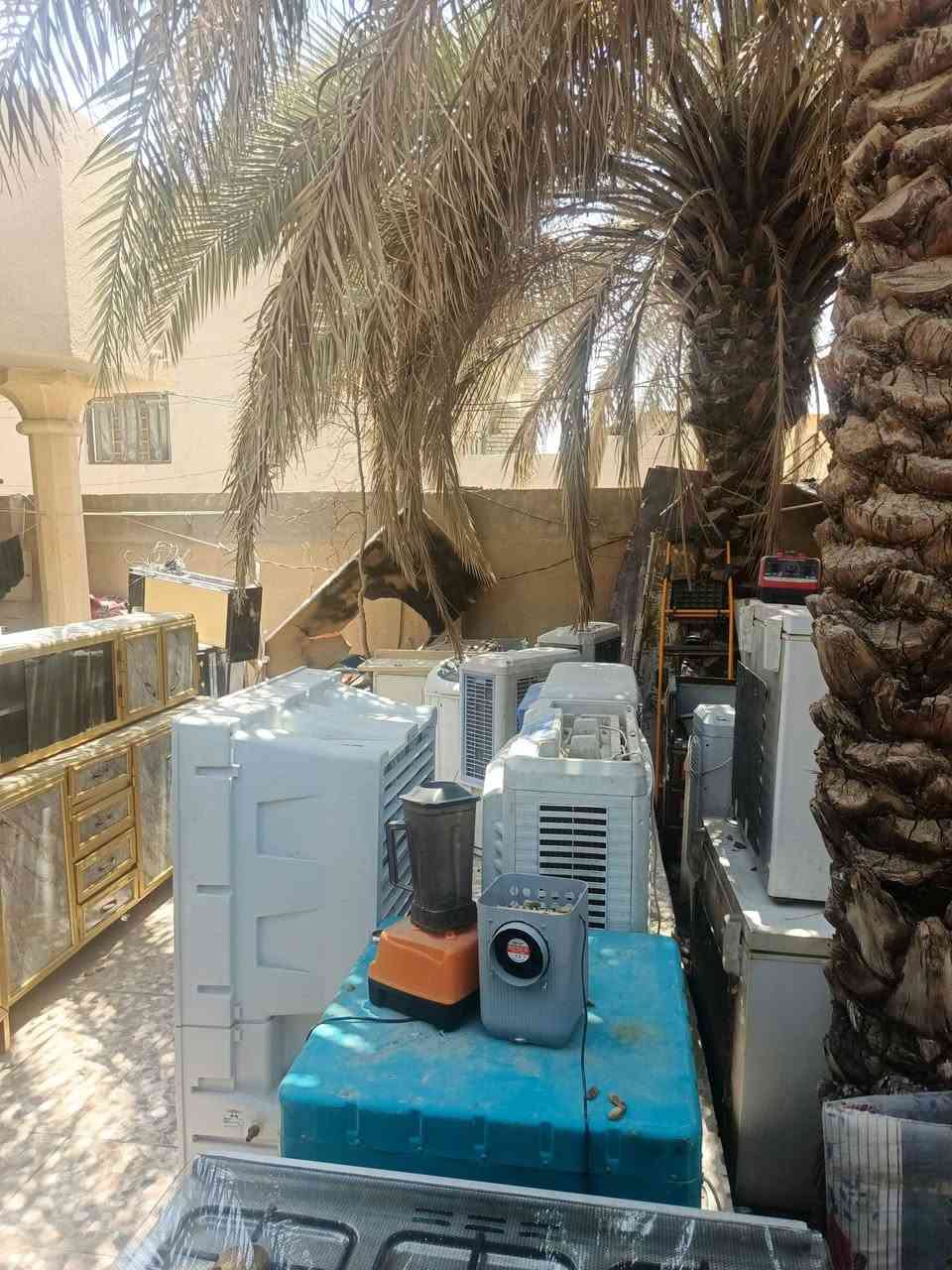 مبردات نضيفات و ماركات شرط الفحص كاملات ما بيهن نقص
كربلاء شبانات قرب محطة نيزك 
واتساب ***********
