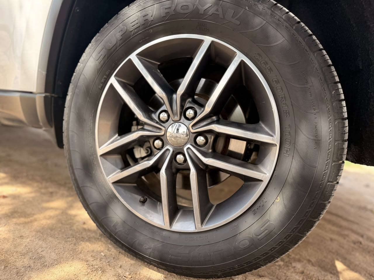 السلام عليكم 
جيب لاريدو فول مواصفات 
لمتدد 
 2017اصل باسمي تحويل مباشر 
وارد أمريكي 
بدون ضربه 
مكان/ناصريه .
***********
