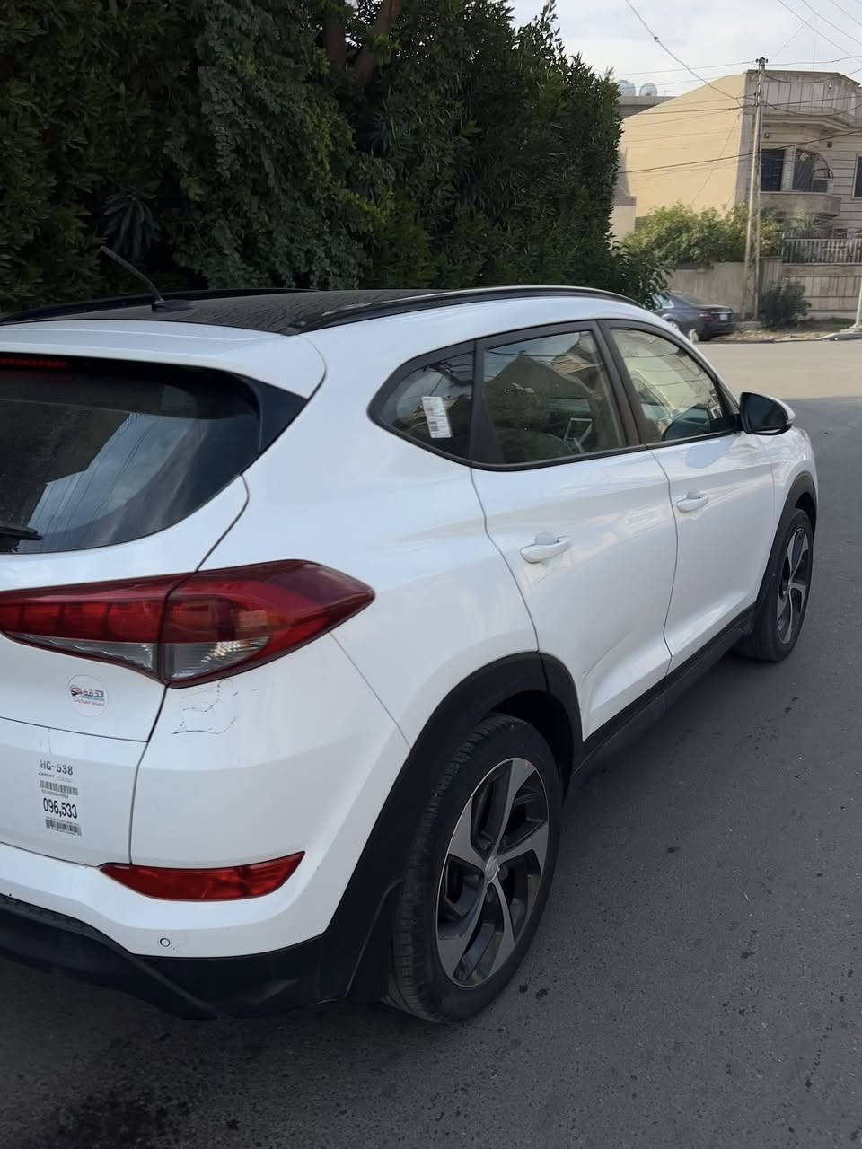 هيونداي توسان 2018 خليجي بحالة الوكالة
المواصفات 
بانوراما
كشنات جلد
تحكم بالكشن السائق كهرباء
تبريد قطعتين 
نظام سبورت ايكو نورمال 
محرك 2000 Doch المرغوب 
شاشة
شاشة اعطال 
لدات امامي نهاري
المري شفط تحكم بل إشارات وي الكنترول 
ماشية 71 الف كيلو
السيارة جديده ومعتنين بيها بانزين فقط محسن وأدامه شامله استخدام بيت 
كفاله عامة السيارة من صبغ وكلشي 
رقمها بغداد سنويه جديده بأسمي 
موقع السيارة بغداد 
سعرها 193 وبي مجال
***********
