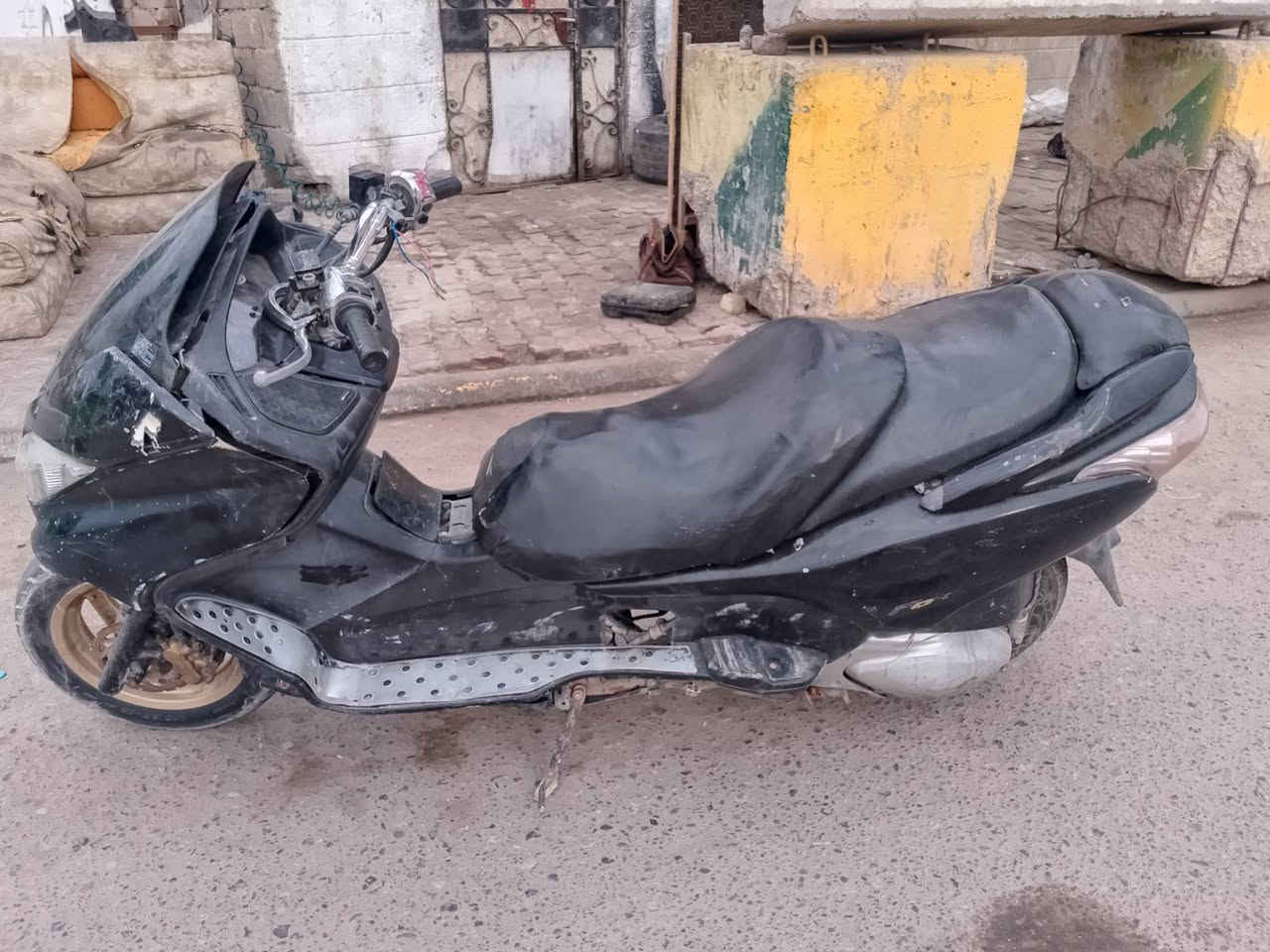 سلام عليكم فورزه 08 نضيفه مكينه برغي مامفتوح منهه تفحص وتأخذ  نضيفه مكينه كلش ناعمه مكاني البصره سعرهه 600  وتساب***********
