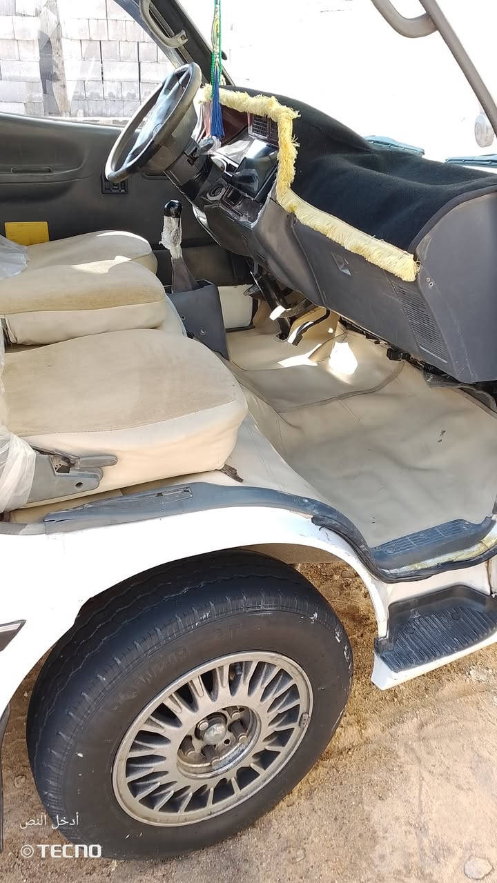 السلام عليكم سياره للبيع كيا جنبي ناصي موديل 10 معمره حزام مصبوغه جماليه مكان بصرهر سعر 60 وبيها مجال قليل***********
