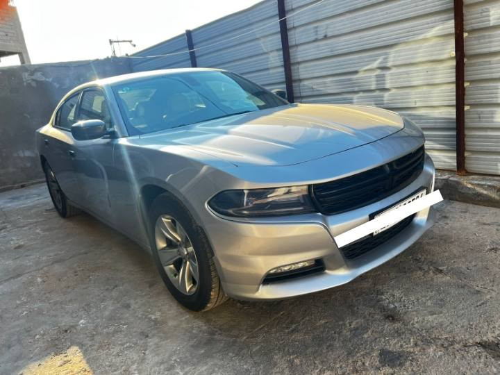 السلام عليكم جارجر موديل 18 رصاصي ماشيه 130 حقيقي اس ار تي بيها قطعتين جاملق وبنيد فقط للبيع او مراوس جارجر أو أوباما لون أبيض *********** بصره مدينه هوير
