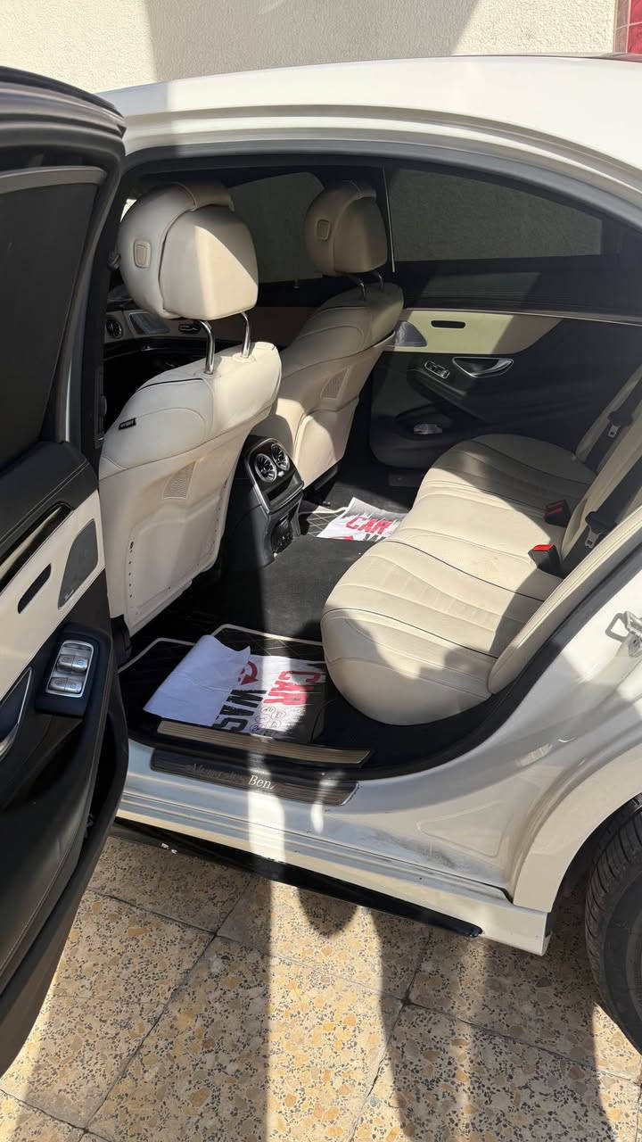 السلام عليكم 
تحية طيبة من رخصة الادمن 
مرسيدس s class 2014 550 
السيارة اداوات كفالة سرقة انتربول كص 
عليها كت كامل amg 63 داخل وخارج 
بلنسبة للمواصفات 
مواصفات 5 فصوص 
حجم L 
محرك 8 سلندر  بانزين  4.7 توين تيربو 
بانوراما 
قيادة ذاتية 
ناظور ليلي 
داتا شو 
قراءة خطوط الطريق 
بردات داير السيارة. 
جكات 
كشنات تبريد تدفئة 
كشنات داينمك 
كشنات مساج 
ابواب شفط 
نظام الاطفاء الذاتي عند التوقف 
رادرات 360 درجة 
كاميرات 360 درجة 
بانوراما 
صندوق كهرباء 
انارة داخلية متعددة الالوان 
السيارة مزودة بنظام التشغيل التلفزيون 
سماعات صوت برايمتسر 
لايت ميديا متحرك حسب الطريق 
ومعروفة مواصفات المرسيدس وهذا جزء من عدها بلنسبة لتفاصيلها 
 السيارة مدخلها ع ايدي ومستوردها ع ايدي وعليها سيرفز كامل من كلشي 
باتري جديد ac delco 
بيها نقص فقط دبة الماء  مال الزراكات 
مكانها زيونة *********** بغداد, العراق
