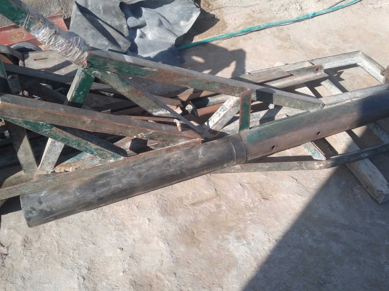 ونج نجفي لل بيع ويا اربع عرباين جدد ودلبكسة فلاوين حديد وماطور جديد ***********
