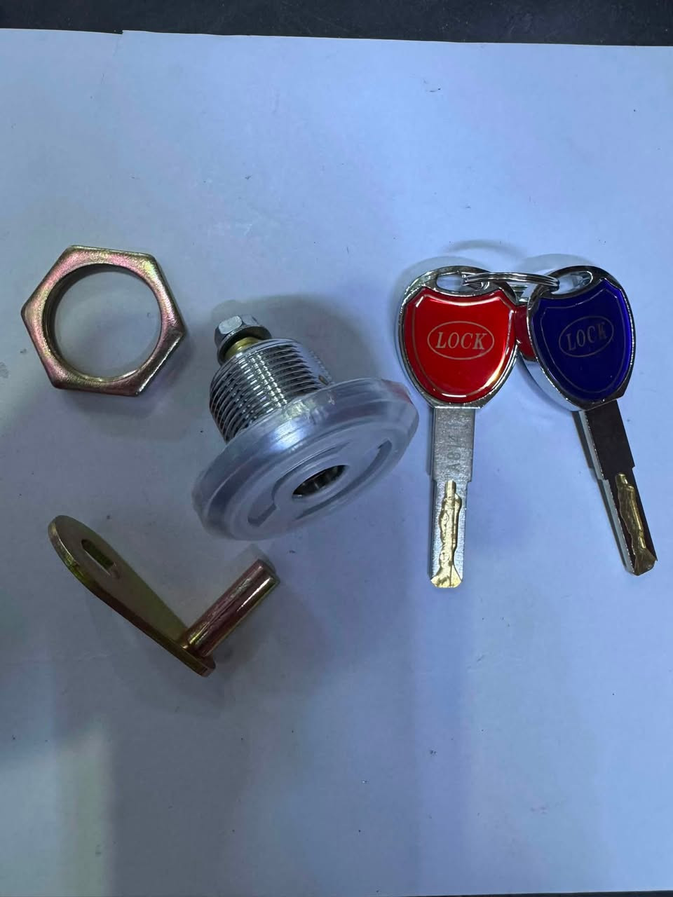 -أنواع كيلونات قاصات وجوزات القاصات 
-
🔑 حارث البغدادي للمفاتيح والريمونتات  ومكائن قص المفاتيح
✅ البيع بالجملة والمفرد
أسعار مناسبة وجودة مضمونة وخدمة توصيل سريعة.
للاستفسار❗️❗️وتساب
(0770451289)
العنوان ❗️❗️بغداد شارع الرشيد مقابل سوق الصفافير


**إذا كنت صاحب هذا الإعلان وتريد حذفه لأي سبب، رجاءا أرسل رسالة إلى الدعم الفني**