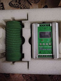 منظم شحن مدمج للبيع رياح وطاقة شمسيه للتواصل على هذا الرقم 07813268634