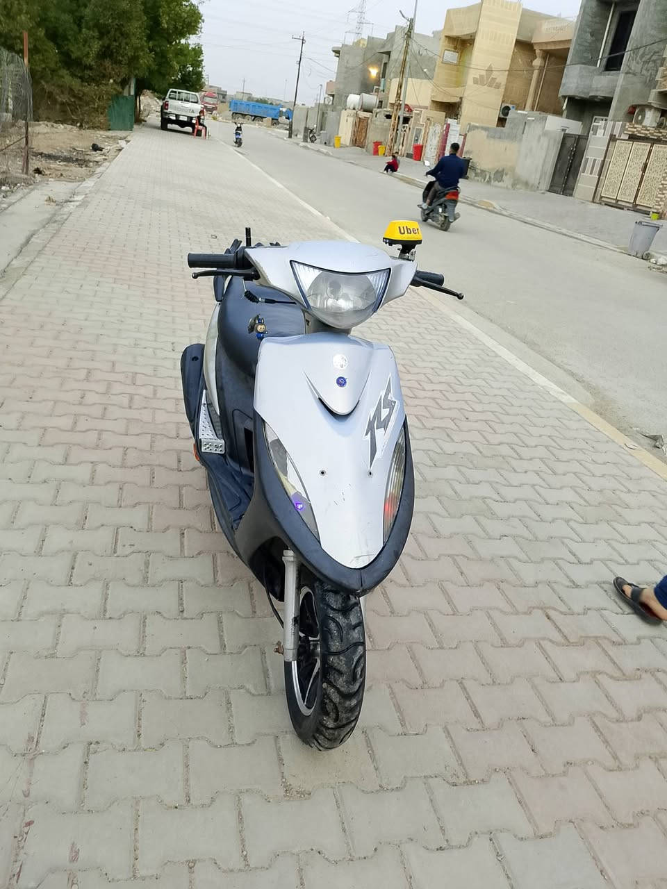 السلام عليكم ماكس عدلة للبيع
الدراجة كاملة مكملة محرك خير من الله لا تنقيص او لا تبخير شغالة سلف او هندر كهربائيات كلهة شغالة ستاند صفح او وصط كفر او دواخل كلة بلاد ختم واحد الدراجة بيهة تزويد من اويالة دبلات امامي خلفي رياضي صالنصة رياضي قبغ افلاوين سبايدر رياضي تايرات جدد دواسات سلفر سماعة بلوتوث كلج خلفي رياضي السعر 475 قفل قفل 
متلكة هيج دراجة بهيج سعر فلصير لوتي براسي العنوان ديالى بعقوبة التحرير الرقم ***********
