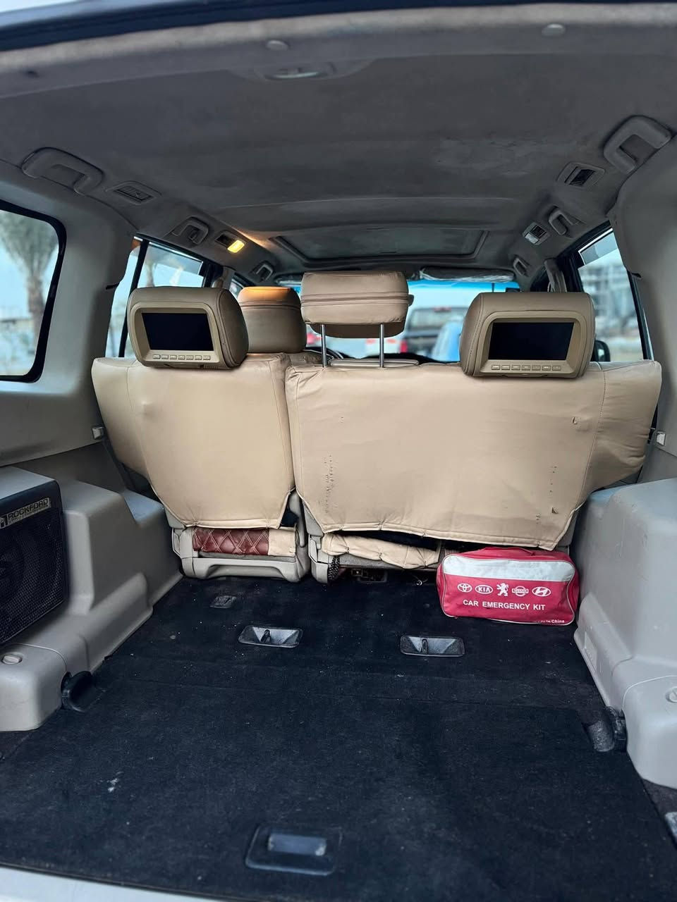 للبيع فقط بدون مراوس باجيرو حبتور موديل 2010 محدثة 2020 مكينة 3 ونص فول مواصفات فتحه كشن كهرباء دمام المرأي شفط شاشات كاميرات حساسات وهواي بعد بيها مواصفات مكينة كير كفالة تخم تاير تبريد ثلج 3 قطع السيارة بيها صبغ عام شاصي لغد مكفول فقط السيارة بيها قمارة أمبدلة واكعة عليها سقيفه وليس حادث شغل حلو وبلادي فحص هزة كله جديد السيارة بأسمنا تحويل ثاني يوم السعر 100 مكاني بغداد حي اور او مدينة الصدر مقابل مستشفى الجوادر تحياتي للجميع ***********
