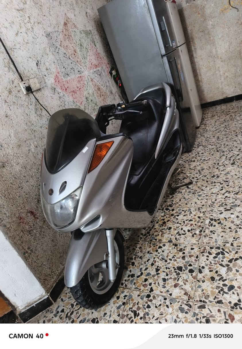 السلام عليكم دراجه ماجستر دبل رون مكينه 250 الدراجه خير من الله ما نقصها اي شيء بيهاه
@ بيها تريشه بيضاء بس ما ناقصها اي شيء ثاني السعر 500 وبيها مجال العنوان جسر ديالى الجديد قرب اسواق نور الهدى***********
