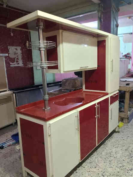 سلام عليكم كاونتر مترين مرمرمستعمل للبيع نظيف جدا كربلاء حي العسكري لعابد ومقابل  لسعر 275وبي مجال ***********او*********** كربلاء
