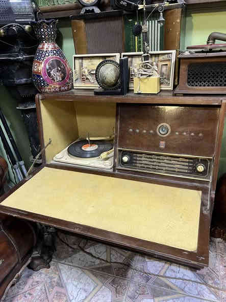 مجموعات راديوات صالون وانتيكات باسعار مناسبه 
***********
مكاني بغداد
