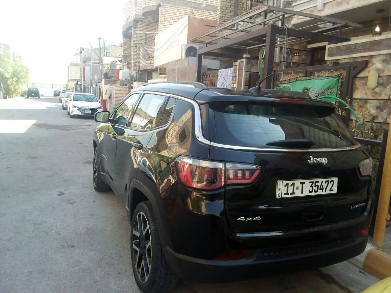 جيب كومباس 2018وارد أمريكي ممشى 42 ميل
رقم : ***********
فول مواصفات فتحتين 
سعر 140$
• 🎨 لون السيارة: أسود 
• ⚙️ عدد السلندرات: 4 سلندر
• 🧠 حجم المحرك: 2400
• 🪪 رقم اللوحة: بغداد  باسمي
• 🖤 مقاعد جلد أسود 
صندوق كهربائي تشغيل من بعد 

المواصفات:
• 🔘 تشغيل بصمة
• 🚪 دخول ذكي
• ⚡ كشنات كهرباء
• ♨️ كشنات أمامية تدفئة
• 📺 شاشة كبيرة
• 📡 تشغيل عن بعد
• 🎥 كاميرا خلفية دوّارة
• 🔻 سايد بريك بصمة
• ❄️ قطعتين تبريد
• 👁️‍🗨️ نظام النقطة العمياء
• 💡 إشارات على المرايا
• 📶 رادار أمامي وخلفي وجانبي
• 🛞 ثلاث أنظمة قيادة: أوتو، جبلي، ثلجي
• 🚧 نظام خروج عن المسار
• 🛑 نظام التوقف التلقائي
• 🧩 هواي مواصفات إضافية
ايرباك سيستم 
حادث موجود تقرير بصور 

 مكان السيارة بغداد زعفرانيه بغداد, العراق
