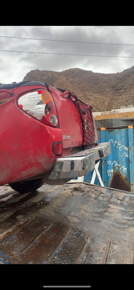 پيكه ب قه زافي ٢٠١١
به نزين 
ره قه م انبار 
هه زه و پاكانه هه ولێر 
گێرو مە کینە و ئەوەلیاتی و حکومی و مەدەنی بەشەرت
ژمارەی پەیوەندی ***********
