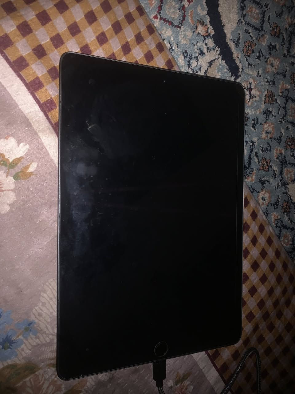 ايباد الجيل التاسع تحديثاته مستمره
الذاكره 64
الايباد استخدام دراسه فقط  يعني انضف من النضيف شخط ما بي 
ممفتوح ولا مبدل بي شي تاخذه من باب البيت وع الفحص وضمان 24 ساعه تشوف صرفه وتفحصه وين ما تريد يبقه عندي اربع ايام يلا اخلي ع الشحن يعني نسبته فوك التسعين 
السعر 320 
ملحقات كارتونه فقط 
المكان كربلاء


**إذا كنت صاحب هذا الإعلان وتريد حذفه لأي سبب، رجاءا أرسل رسالة إلى الدعم الفني**