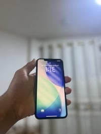 ايفون ١١ برو ماكس بطاريه ٧٧ ذاكره ٦٤ وتر بروف ما مفتوح فيس ايدي شغال  ...