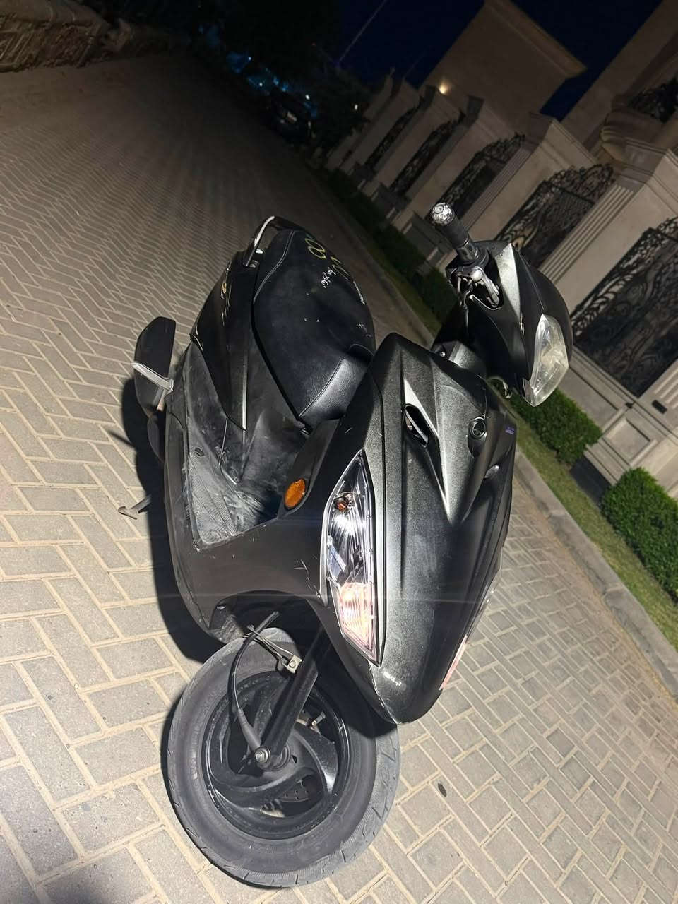 السلام عليكم اكزز Z كوري لون الدراجه فيلي طافي السعر خاص او على رقم ***********
