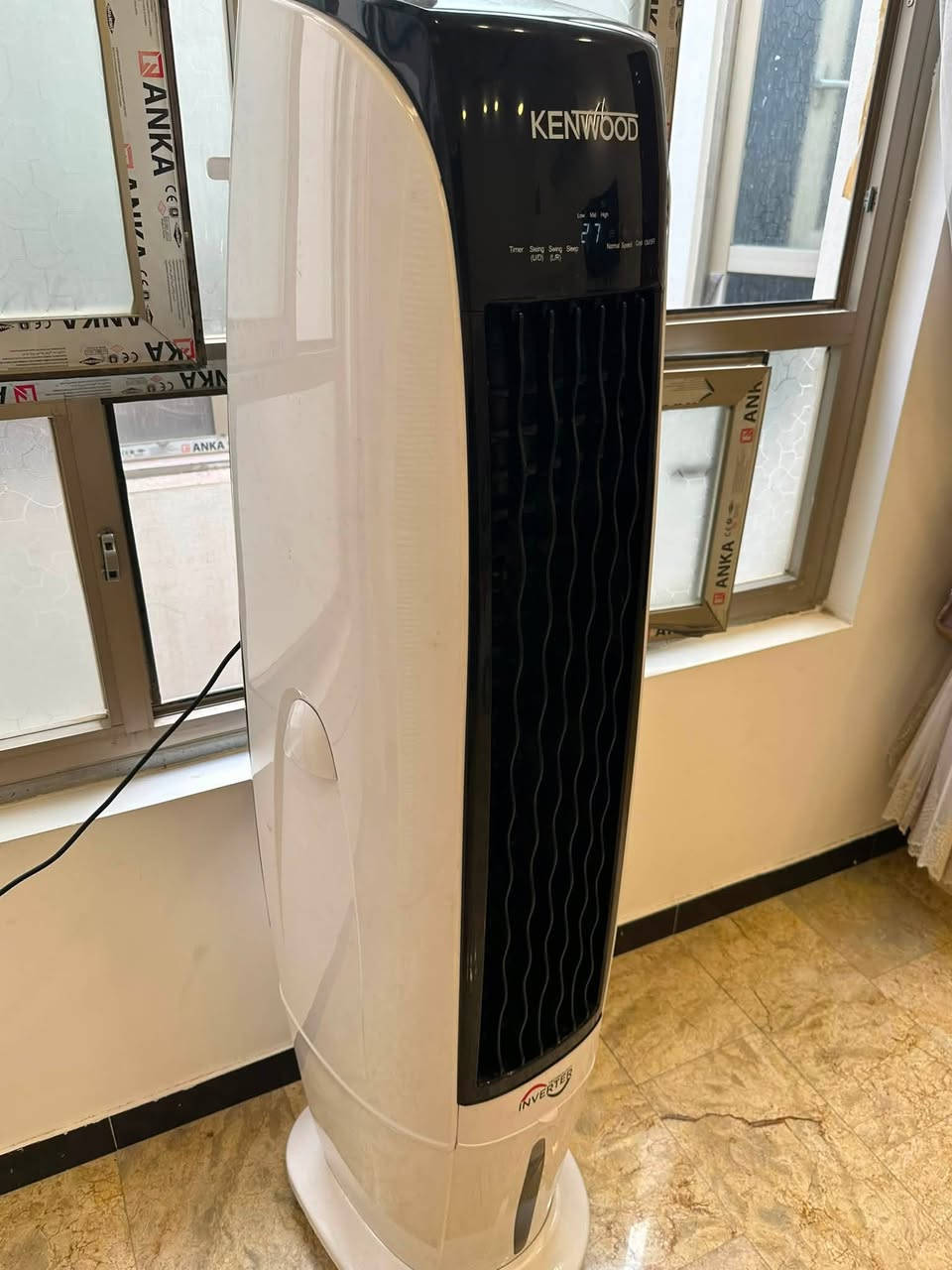مبردة KENWOOD. حجم كبير مستخدم شهر السعر 250.
مكاني مدينة الصدر  ***********
