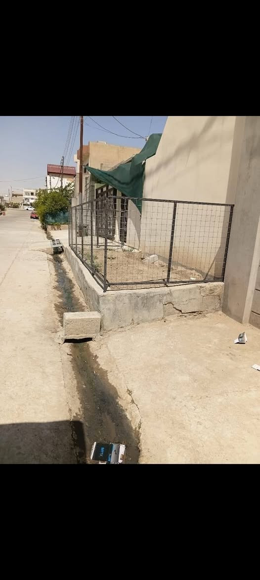 سلام عليكم حسين حداد لكافة انواع حداده جملونات ديكورات منازل باب خارجي داخلي مرجوحه للاستفسار خاص او واتساب ***********
