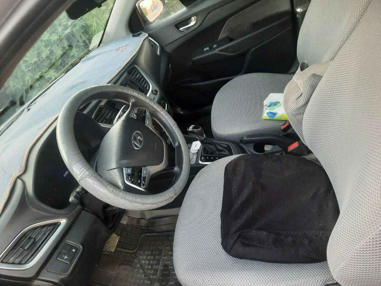 اكسنت موديل 2018 وارد امريكي ضربتها جاملغ خلفي عكس السايق وقبق جنطه موجوده الصور ورقم الشاصي اذا تريد تتأكد
ماشيه 
محرك 1600 
نظام عادي وسبورت  
كامره 
شاشه
صدر بلادي كامل
 تدفئة و تبيرد خير من الله
السياره مماشيه اهواي مال بيت
السعر 105 وبيهاشي بسيط
التواصل على ‏‪***********‬‏  او مراسلة الواتساب او مراسلة الصفحه
المكان بابل قظاء الاسكندريه
