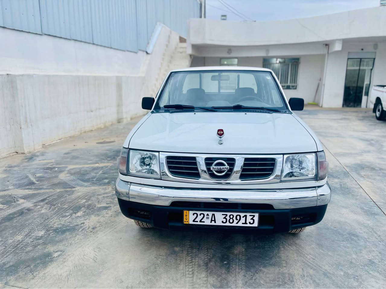 نيسان موديل ٢٠٠١. ته حويل اسل
سنوي تا ٢٠٣٠ نوويه. گيرو مه كينه به شه رت
بي بوياغه.  ليدراوي نييه. 
ته حويل غرامه براؤه به شه رت
سعري ٩١$
***********
*********** كويسينجاك, أربيل
