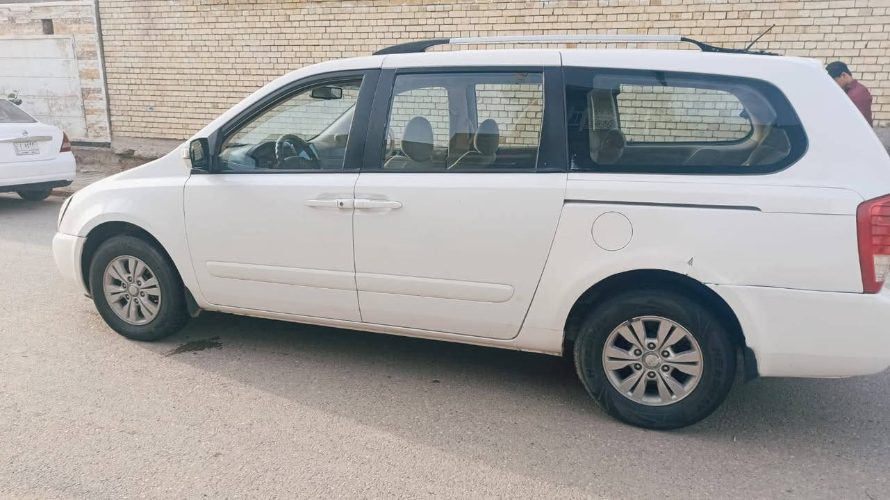 سلام عليكم عندي كية كرنفال 2014  رقم اربيل دولي بسمي تريد وكالة تريد تحويل محرك 3500 دوش   موصفات فتحت سقف حساس خلفي كامرة خلفية تحكمات جام خلفي كهرباء مري شفط منظومة زنون عالي ناصي  حدادية 85 /100  تخم تاير جدد كير محرك مكفولات  سيارة 7 راكب  سونار مرفق بل منشور  سعر 155 وبيها مجال للبيع فقط  ستفسار على هاذة رقم ***********  ,***********
