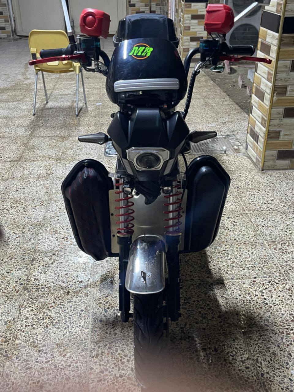 السلام عليكم دراجه شحن البيع السعر 750 بيه مجال بصاريات على الفحص كهربائيات شغاله الرقم *********** بي وساب
