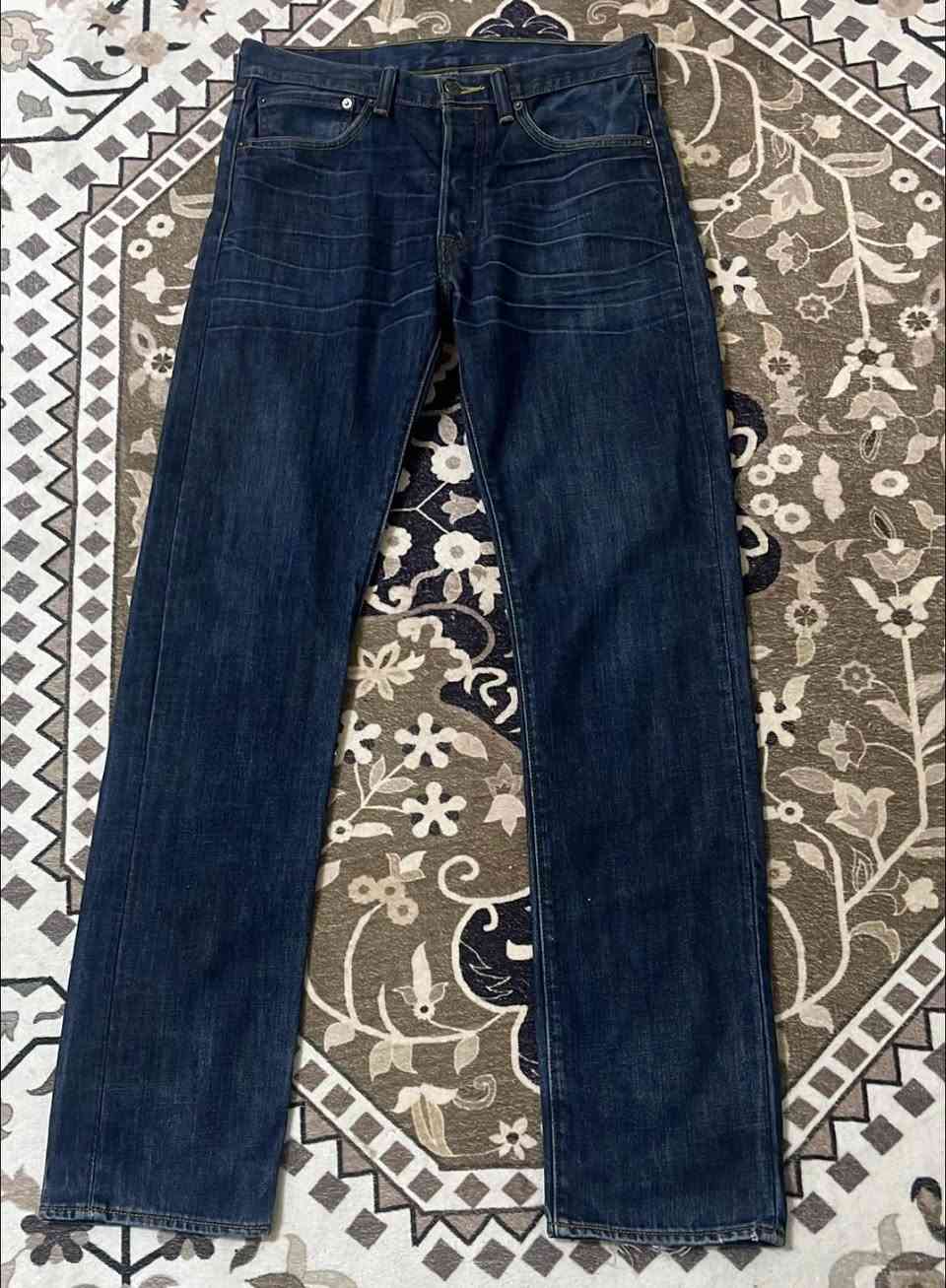 مجموعة بناطير levis اصلية 
الازرك الفاتح W31L34 
النيلي الغامق دنيم بالكامل وصناعة كلش قديمة تلبس قياس W28 L34
الاسود قطعة اصلية مية بالمية مو مستخدمة ابدW29L32

القطع كلها اصلية واكو توصيل لجميع المحافظات
للتواصل وتفاصيل اكثر على الخاص


**إذا كنت صاحب هذا الإعلان وتريد حذفه لأي سبب، رجاءا أرسل رسالة إلى الدعم الفني**