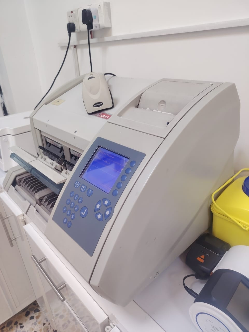 متوفر الان .......الى كافة الزبائن الصفحة الكرام
🧪 جهاز VIDAS – bioMérieux الفرنسي الغني عن التعريف 
الجهاز مستخدم 
بسعر مناسب 
يوفر الجهاز الفحوصات المناعية والهرمونية والأمراض المعدية بدقة عالية وسرعة موثوقة ✅
للاستفسار والطلب يرجى مراسلتنا عبر الخاص او التواصل على الرقم 
***********
