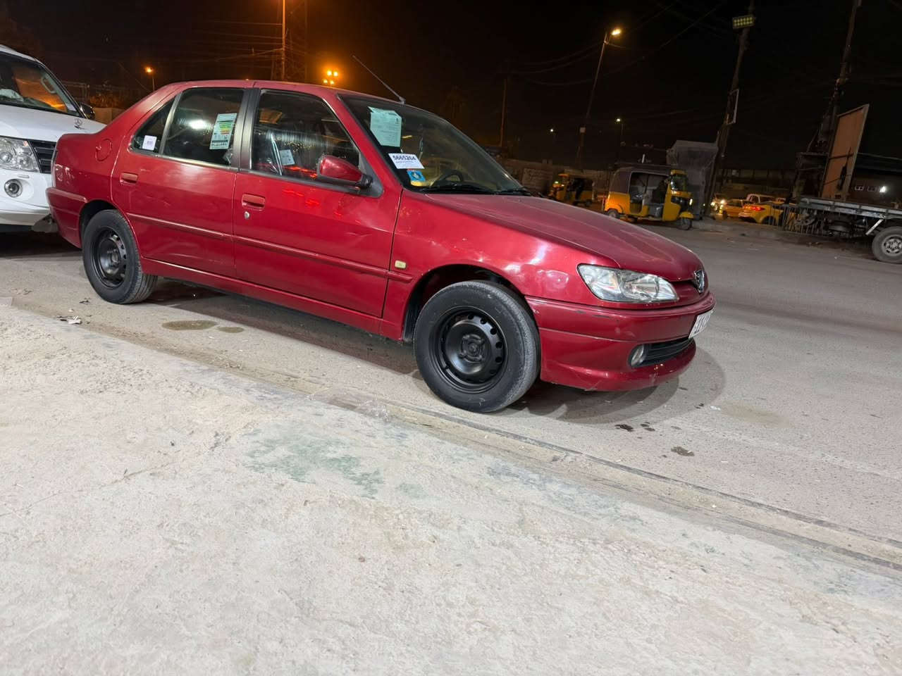 سلام عليكم بيجو فرنسي موديل 2002سياره مكفوله من ضربه وتبديل وصبغ كير ومكينه مكفولته سياره وضع شركه سياره ماشيه 152حته كتلوكات شركه بيه كبات شركه سياره جديد جديده معنه الكلمه تبريد دفهه شغل تخم تاير جديد صدر مامي وخلفي جديد هزه جديد سنويه رقم بغداد نكليزي السعره 53مكاني بغداد بلديات وهذ رقمي ***********
