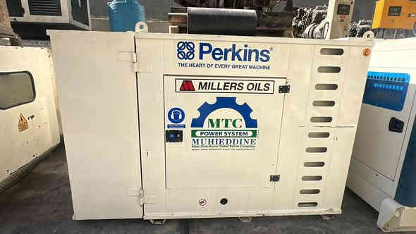 💪 القدرة: 30  كيفي

راس التوليد : لوري سومر فرنسي اصلي ✅

محرك بيركنز اصلي ✅

⏱️ عدد ساعات التشغيل: 763 ساعة فقط !✅

🔇  نسبة الكاتم:100%سوبر  سايلنت

 

المنشأ: صناعة انكليزي  أصلي✅

ضمان تشغيل ✅

وضمان محرك ✅

تنبية ‼️

يتوفر لدينا مولدات 

✅مستعمل .

✅جديد زيرو .

✅تأجير مولدات  كافه الاحجام .

⸻

🔧 خدمات ما بعد البيع:

 • ✅ ضمان تشغيل فعلي عند التسليم

 • ✅ ضمان على المحرك

 • 🔄 خدمة استبدال المولدات القديمة

 • 🧰 مراوس مولدة متوفرة حسب الطلب

 • 👨‍🔧 خدمة صيانة ودعم فني متواصل

⸻

📍 الموقع:

بغداد – الكرادة – شارع 52 – كمب سارة

📞 للتواصل والاستفسار:

[***********] اسيا 

⸻

⚡ معرض الأخوين – ثقة تُشغِّل حياتك ⚡
