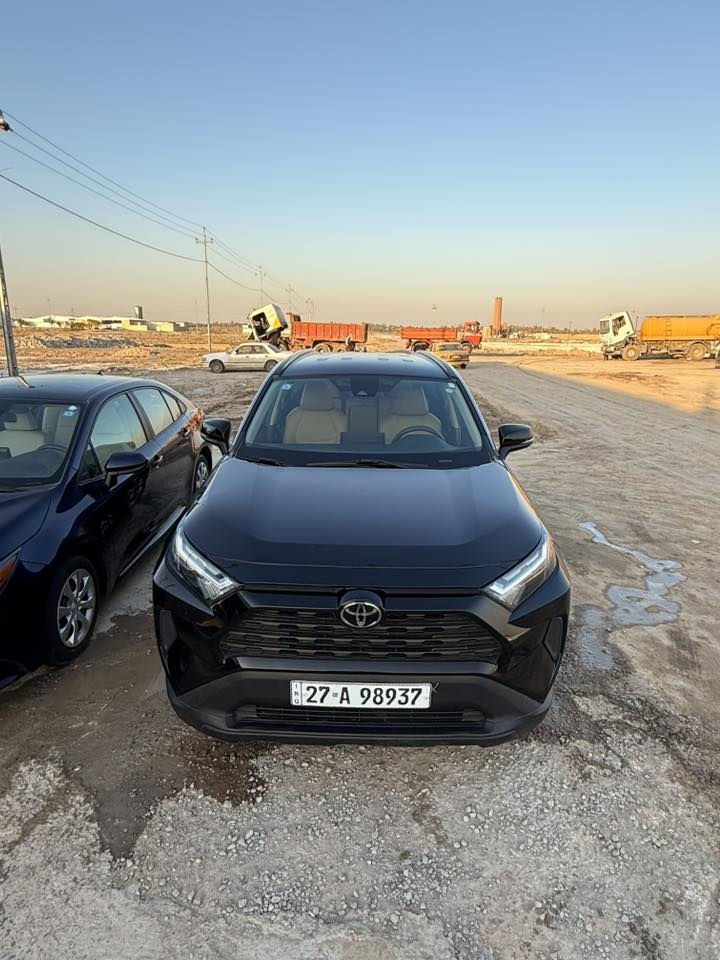 2023 TOYOTA RAV4 LE  
    
اللون :- اسود    
الموديل  2023
سعة المحرك :- 2.5 
المسافه المقطوعه  32800Mi 
عدد المقاعد :- 5 مقاعد 
موصفات السيارة :-XLE 

الإضافات ##👇
شاشه كبيره
وَيْل 17
كامره
تحكم سرعه 
تحكم مسجل 
كراسي كهرباء 
رادار امامي 
فرش جلد بيجي 
لايت زينون

والمزيد من الإضافات 
السيارة مرقمه معوقين ذي قار 
للأستفسار ***********

       🚗  حادث السياره تقرير غرق شغاله
