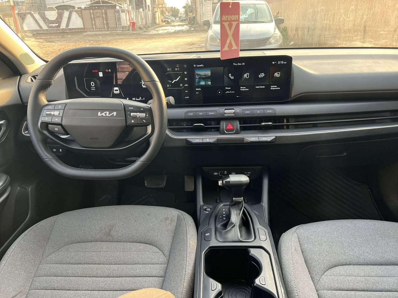 السلام عليكم
كي فور موديل 2025 مواصفات فول تشغيل عن بعد السياره بيهه فقط جاملغ مغير ايمن ماشيه 15بدون أرباك رقم أربيل دخول جديد 
السعر 180بيهه مجال 
مكان السياره بابل 

رقم الهاتف ***********
