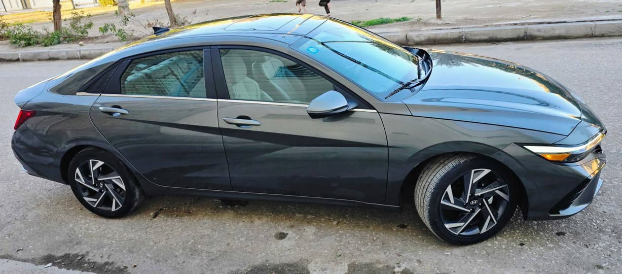 السلام عليكم ورحمة الله
للبيع النترا 2025 هايبرد لمتد فول مواصفات وارد امريكي مكفولة قبل شهرين دخلت للعراق. وصور امريكا مرفقة مع الصور . رقم بغداد ماشية تقريبا 6 الف ميل .  السعر 189 قفل 🔐  مكان السيارة كربلاء ***********
