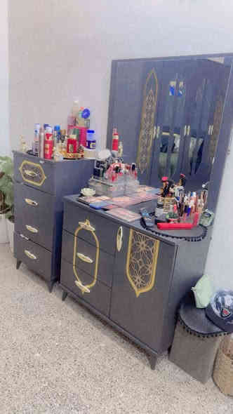 غرفه نوم للبيع استخدام ٦ اشهر 
نضيفه جداً نضافتها ١٠٠٪١٠٠
٨ قطع + وياها صوميات نجاره خشب اصلي
سعر الشراء مليون و١٠٠
سعر البيع ٨٠٠ وبيها مجال بسيط
‏‪***********‬‏ اتصال واتساب او رصيد 
العنوان جسر ديالى القديم الكرغوليه
