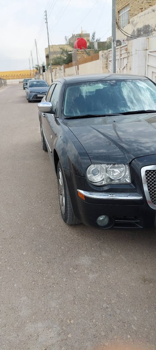 كرايسلر 2010 كلين وارد كندي رقم سليمانيه سنويه لل2030 باسمي كفاله عامه محرك 3500  فول مواصفات فتحه شاشه قلاب اربع جوكات تبريد ثلج تدفئة كلشي شغال حدادية جديدة تخم تايرات جدد استخدام شخصي ما مشتغله خط السونار موضح كل شي السعر 175 وهذا رقمي *********** رجاء الي ميعجبه ليعلق السوق كلشي بي
